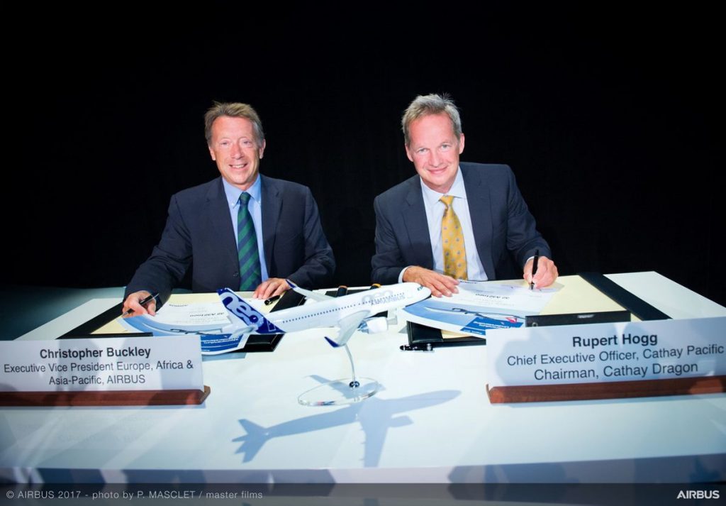 Cathay Pacific firma con Airbus un compromiso de compra de 32 aviones A321neo